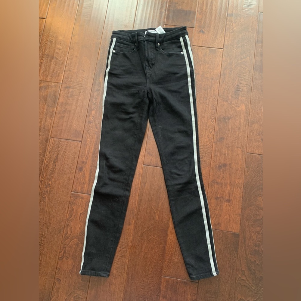Good American Jeans Black w/ Silver Stripe Size 2/26